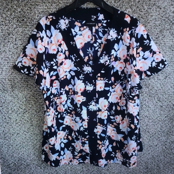 Tops - Floral V-Neck Women’s Top - Navy with Pink & White Flowers